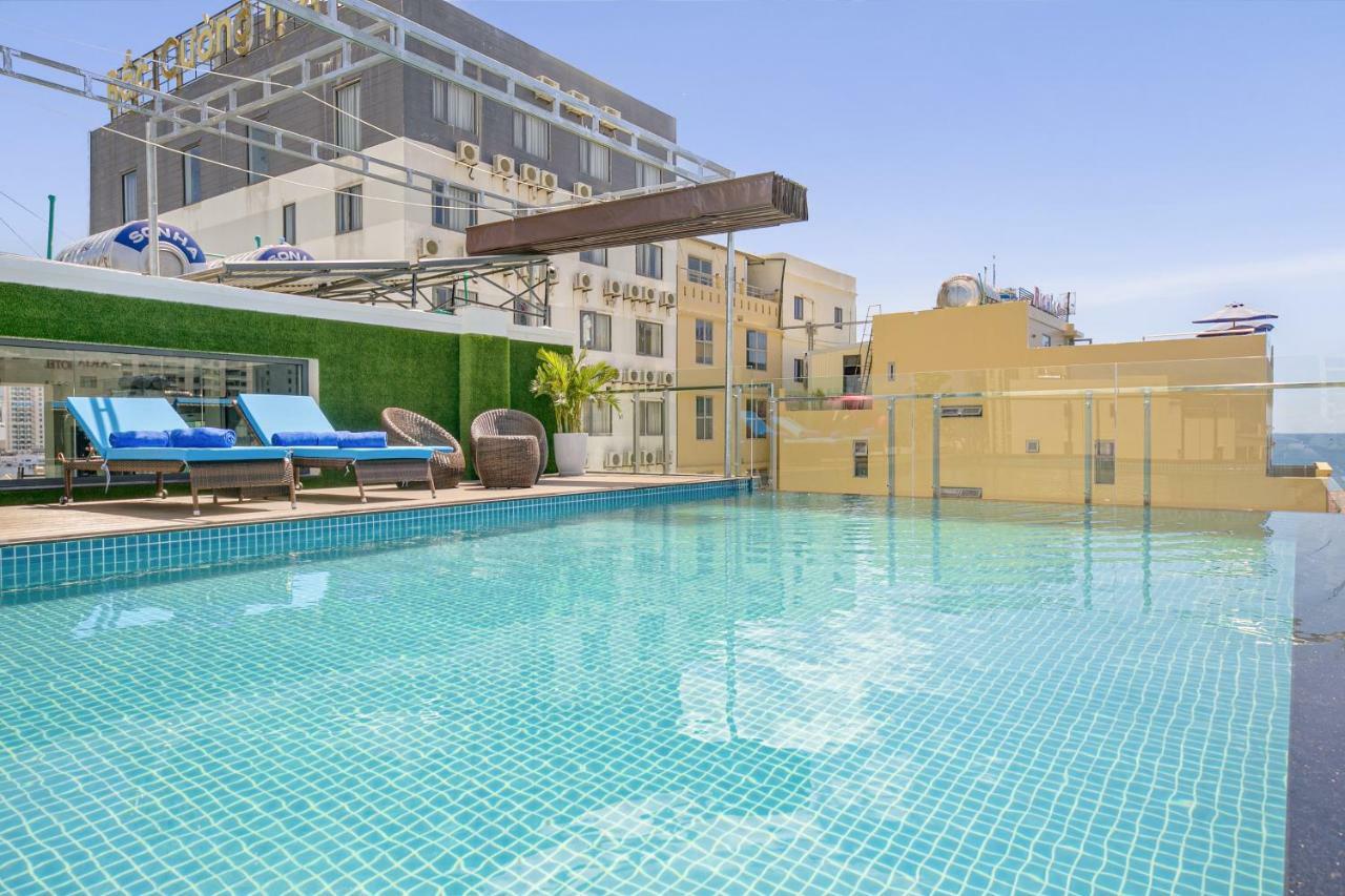 Celina Hotel & Apartment Da Nang Dış mekan fotoğraf